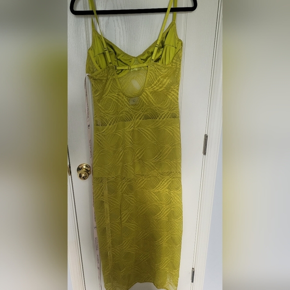 OW COLLLECTION Kayla Maxi Dress. Currently Online For $180. NWT - Picture 14 of 15